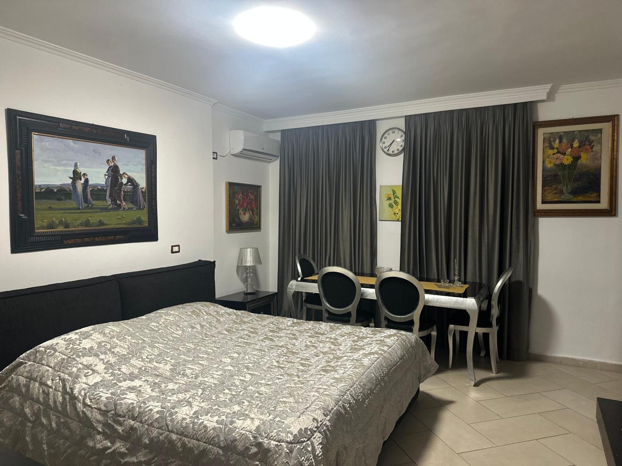 Amo Tower Center Apartamento